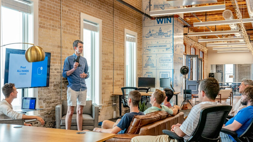 agile team meeting